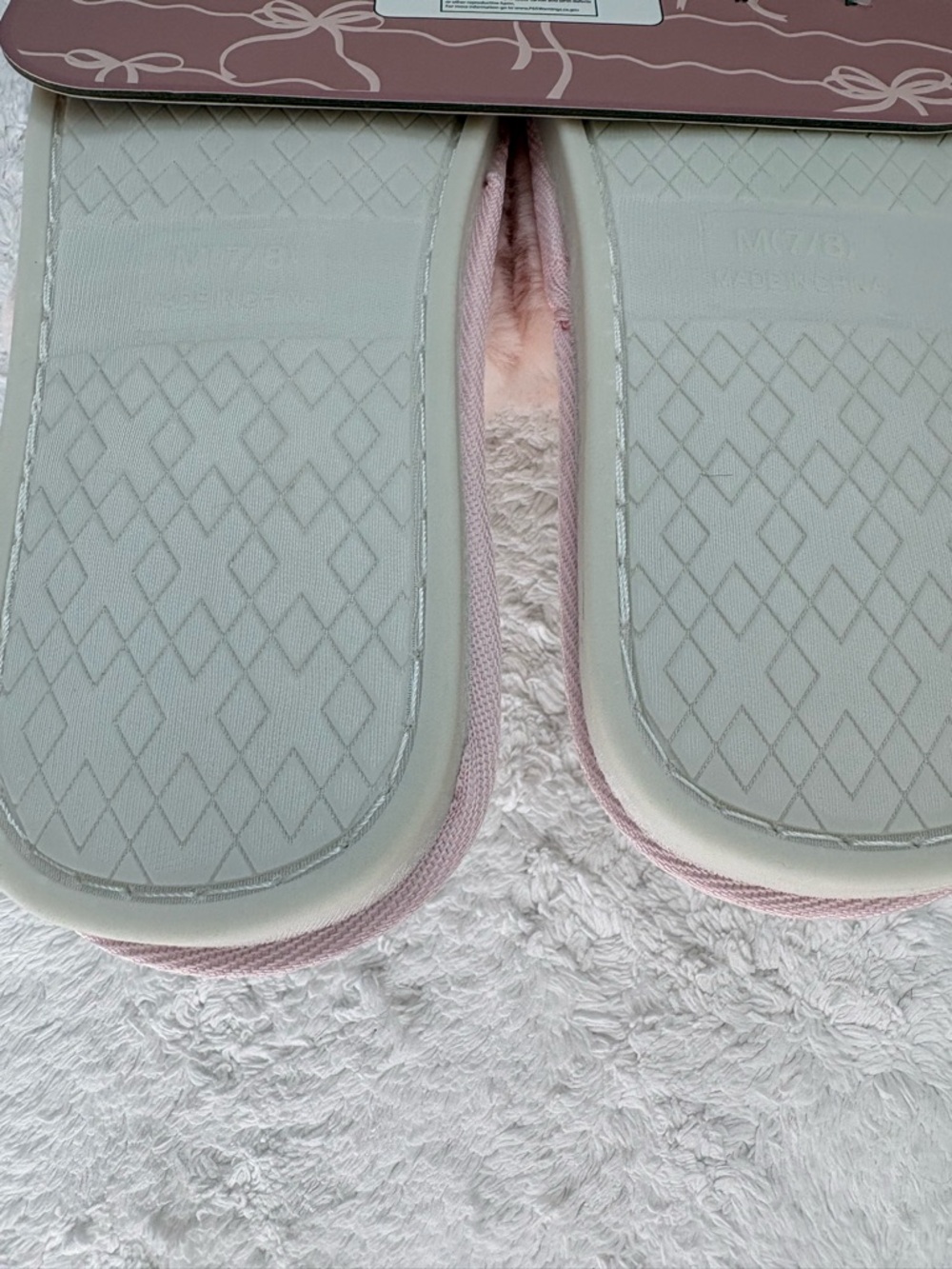 Mellow & Mod Slippers 🎀 - Picture 3 of 3